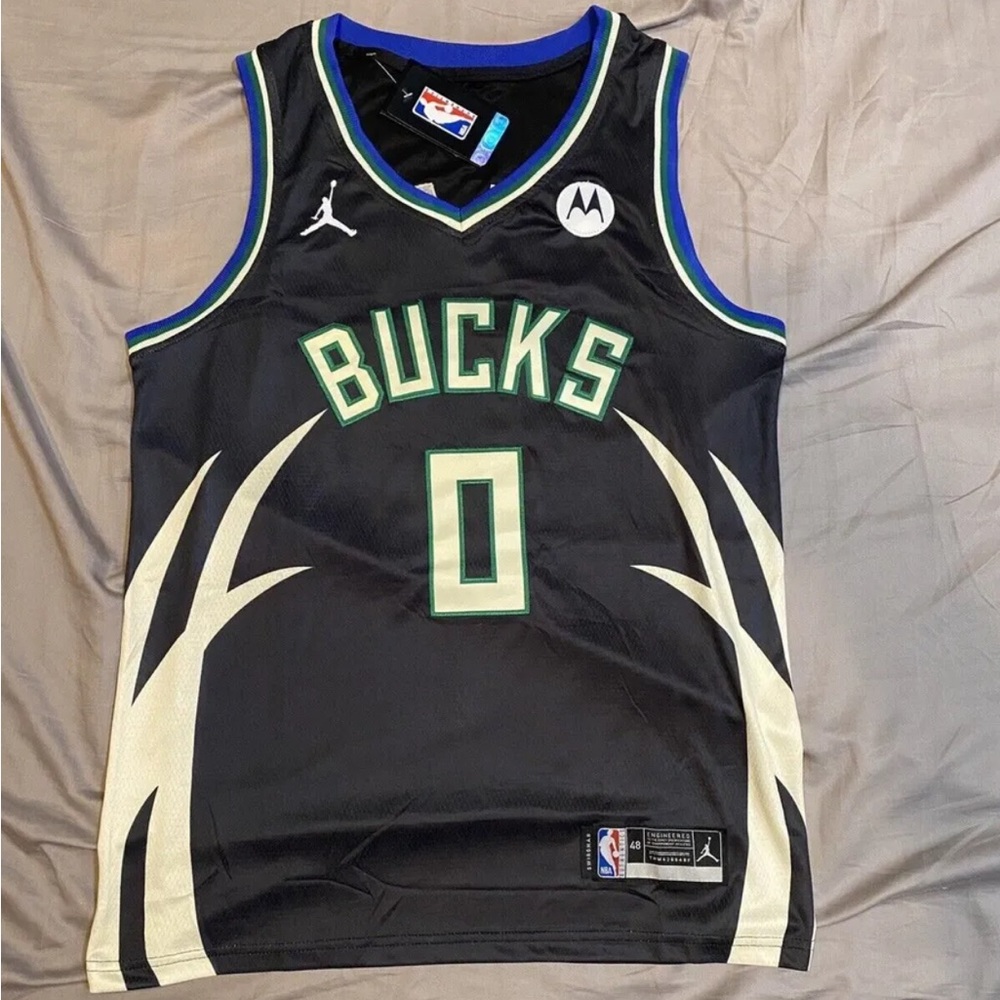 NWT Damian Lillard Bucks Jersey Men’s Size Large
